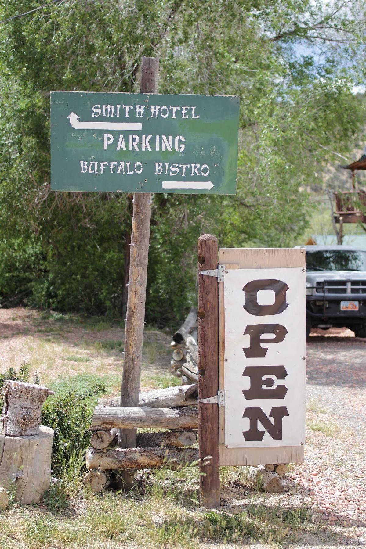 Historic Smith Hotel B&B Glendale Exterior photo